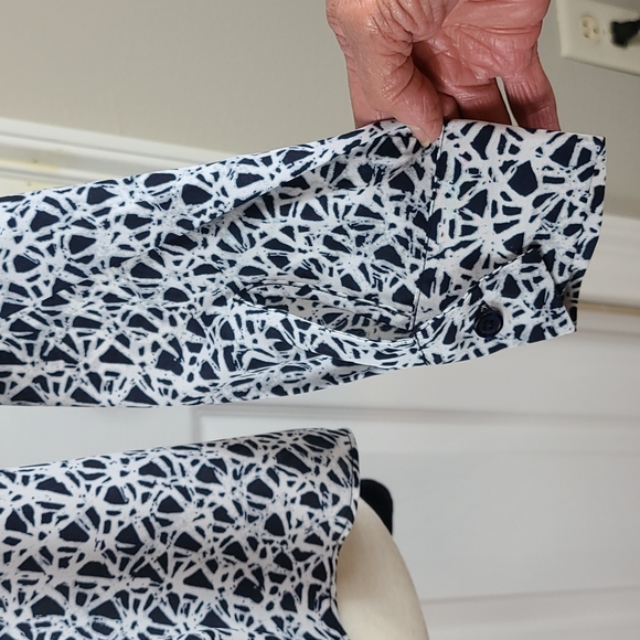 Michael Kors Tie Front Shirt - Picture 4 of 13